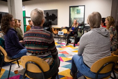 Behandeling officieel straf Inspiratie genoeg tijdens de bijeenkomst Cultuureducatie en Taalvaardigheden